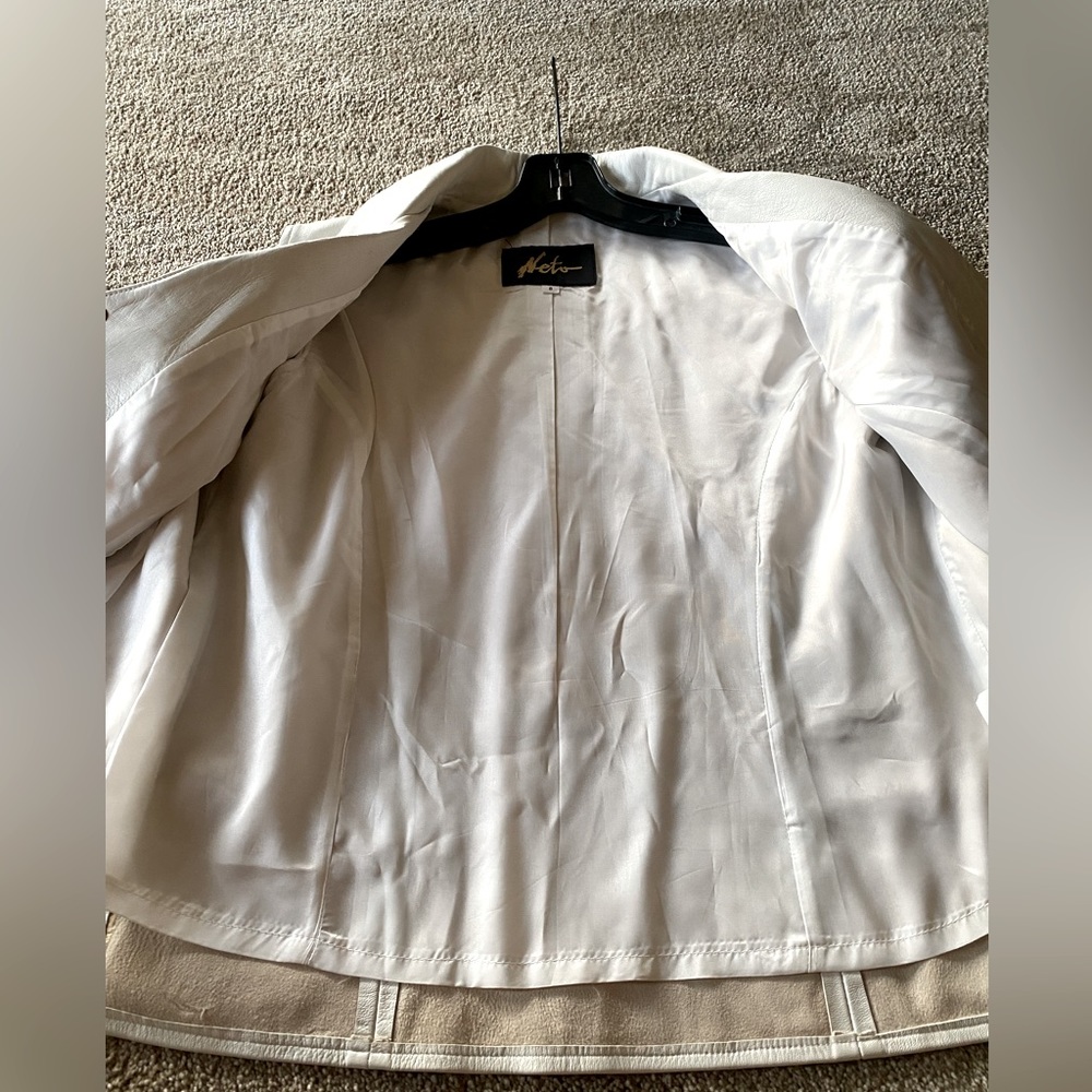 Vintage Neto White Leather Vest - Picture 3 of 7